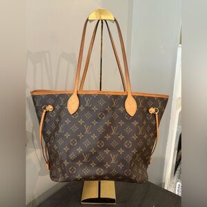 Authentic Louis Vuitton Neverfull MM/ pink